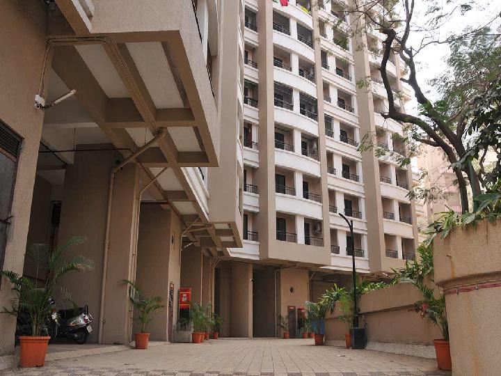 Building - Satellite Royale, Goregaon East